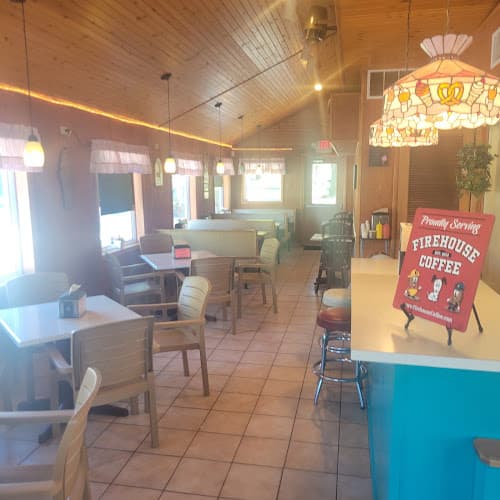 Herman's Drive-In logo