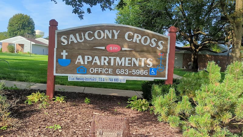 Saucony Cross Apartments Logo