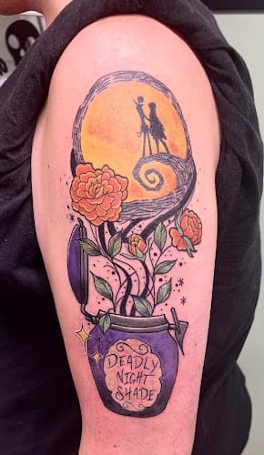 Royal Family Tattoo Studio logo