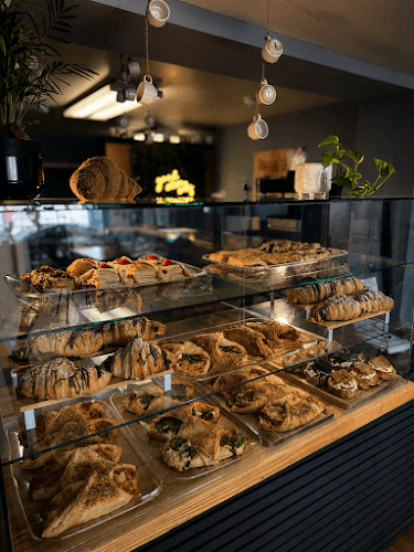 Lagatta Bakery Logo