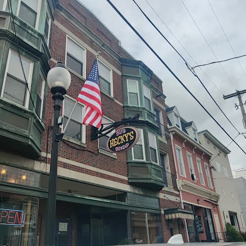 Hecky's Sub Shop Logo