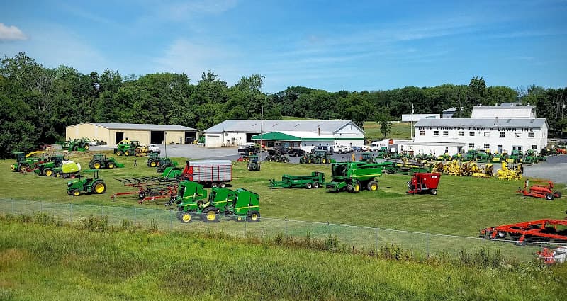 Deer Country Farm & Lawn, Inc. logo