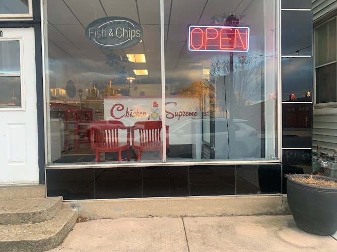 Chicken Supreme logo