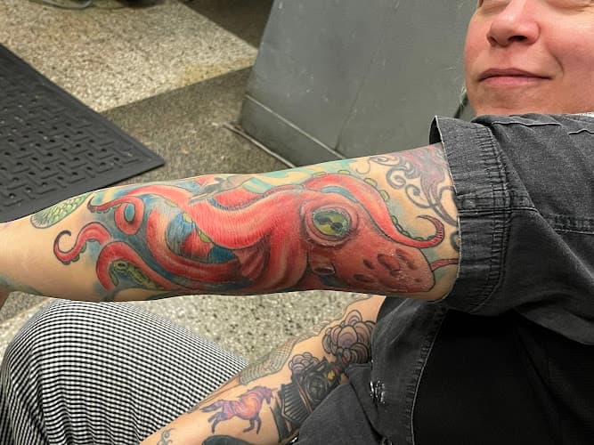 Eternal Lotus Tattoo logo