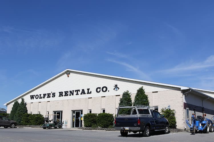 Wolfe's Rental Company logo