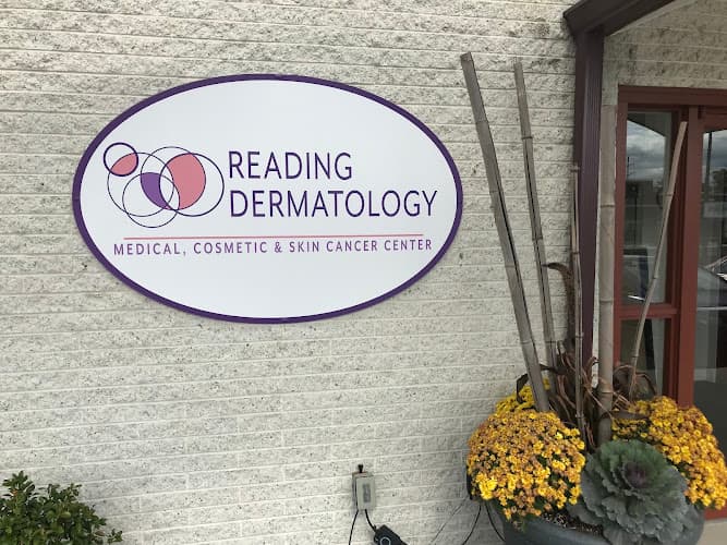 Reading Dermatology logo