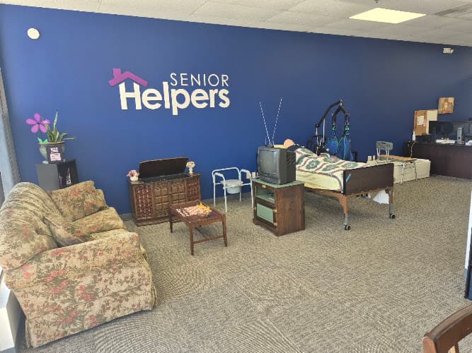 Senior Helpers logo