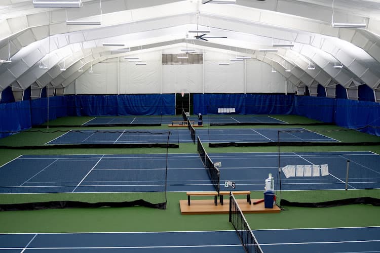 Hillcrest Racquet Club logo