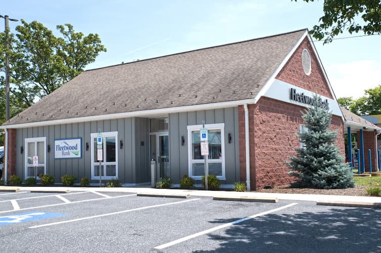 Fleetwood Bank - Oley logo