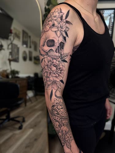 Nightshade Tattoo Co. logo