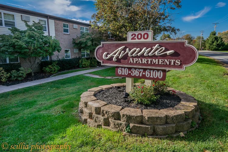 Avante Apartments logo