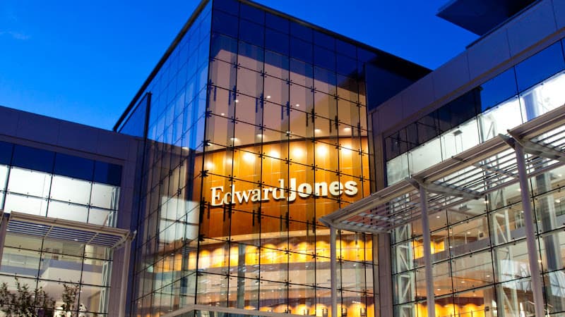 Edward Jones - Financial Advisor: Bonnie L Thompson logo