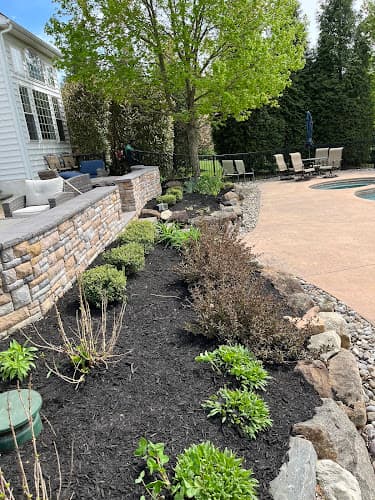 AA Landscaping and Lawn Care LLC logo