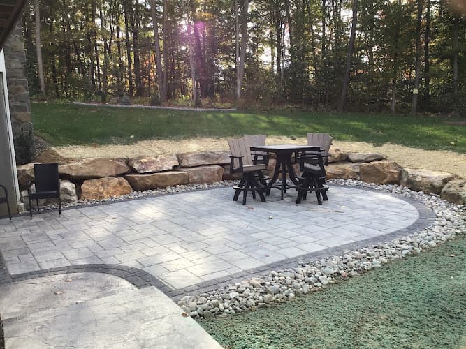 Oak Hill Landscaping logo
