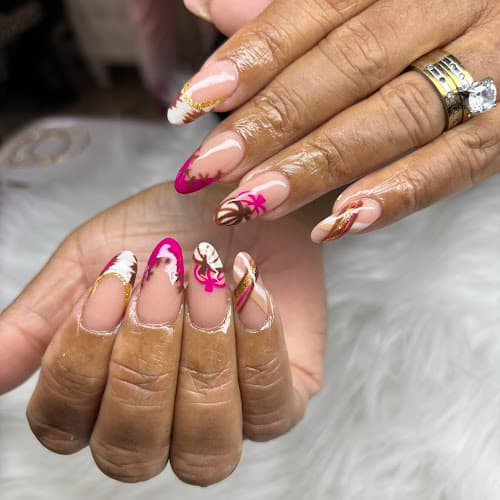 Pam nails studio Logo
