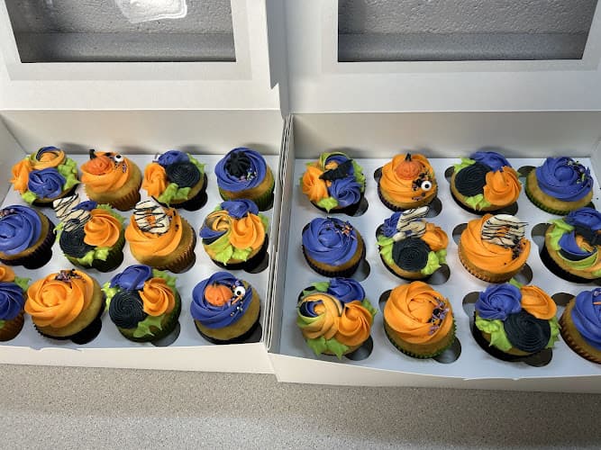 CountryGirl Cakes logo