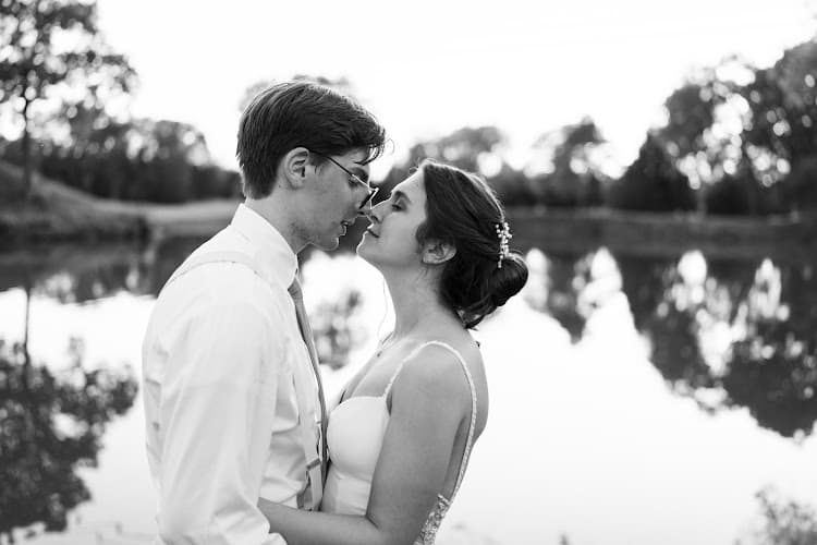 Elizabeth Lantz Photography logo