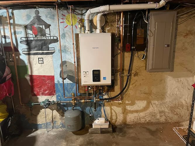 Deep Woods Heating & Air Logo