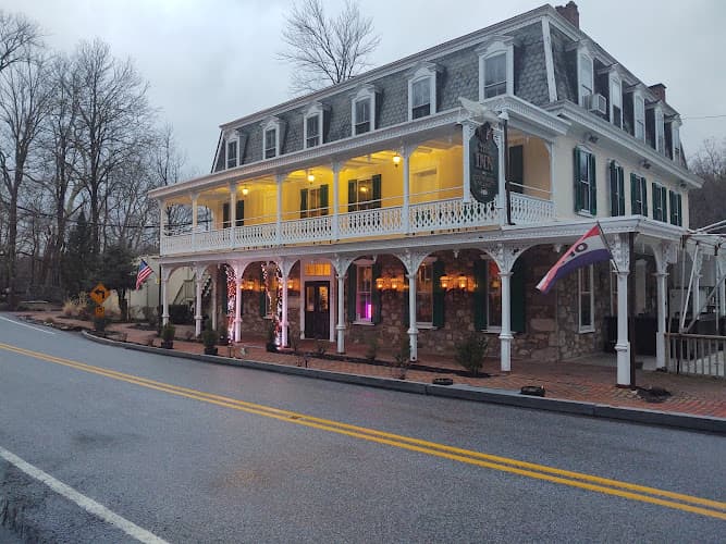 The Inn at St Peter's Village logo