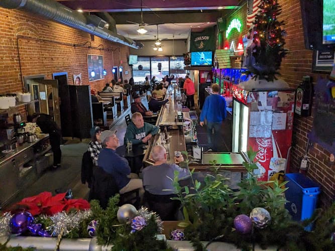 Calamari's Squid Row logo