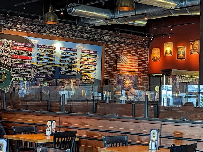 BJ's Restaurant & Brewhouse logo