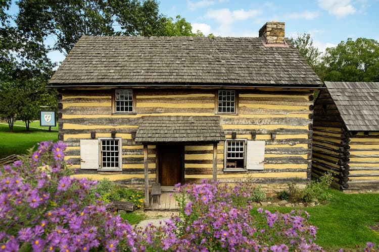 Historic Hanna's Town logo