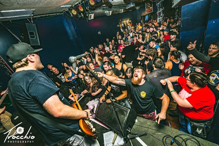 The Smiling Moose logo