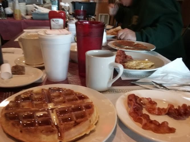 Kacie's Sports Cafe logo