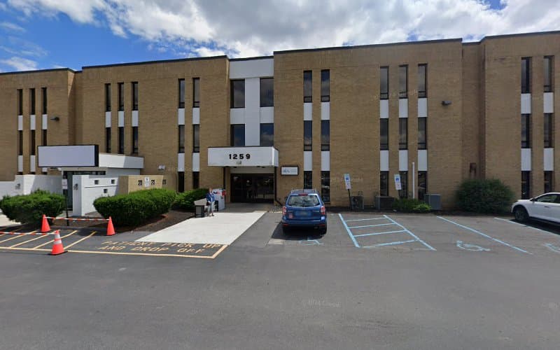 DB Consultants, Inc. logo