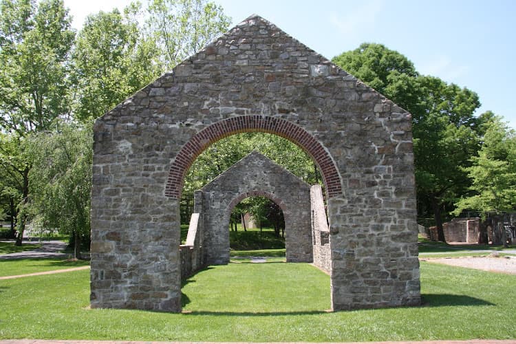 Lock Ridge Park logo
