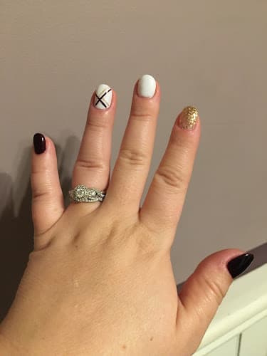 Polished Nail Spa logo