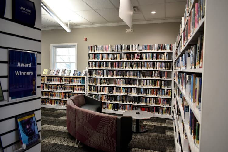 Parkland Community Library logo