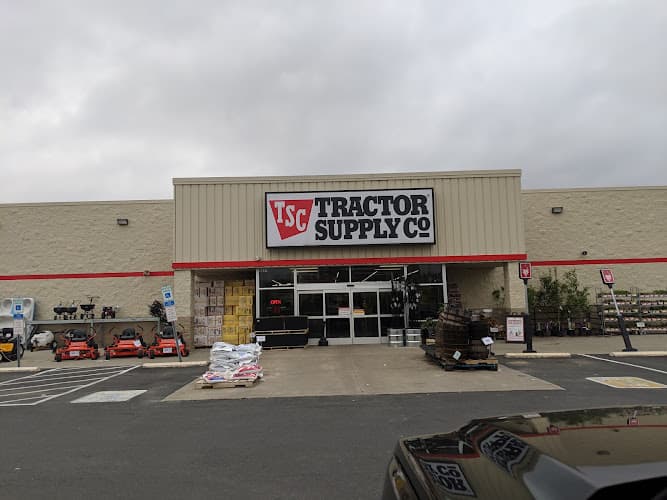 Tractor Supply Co. logo