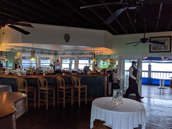 Oliveri's Crystal Lake Hotel logo