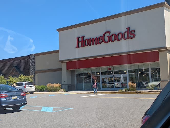 HomeGoods logo