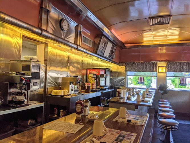 Pittston Diner logo