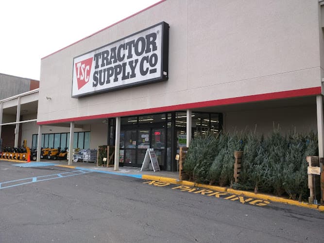 Tractor Supply Co. logo