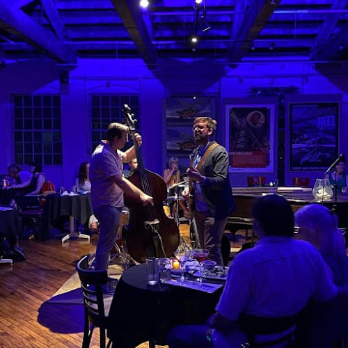 Vic's Jazz Loft at The Stabin Museum logo