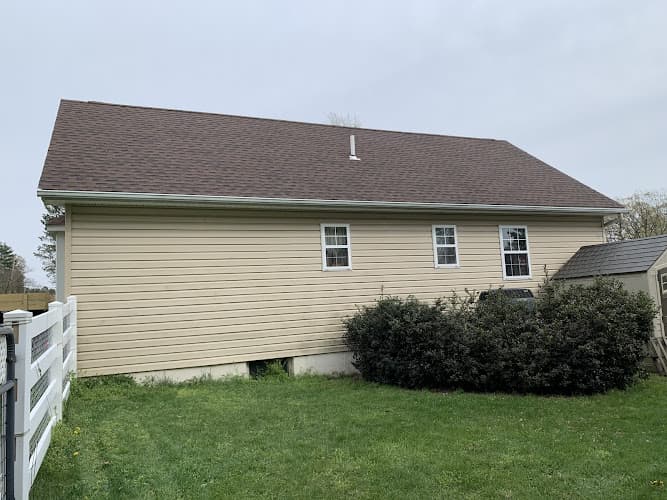 Snyder Roofing & Siding Inc logo