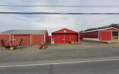 P&B Hay & Straw logo