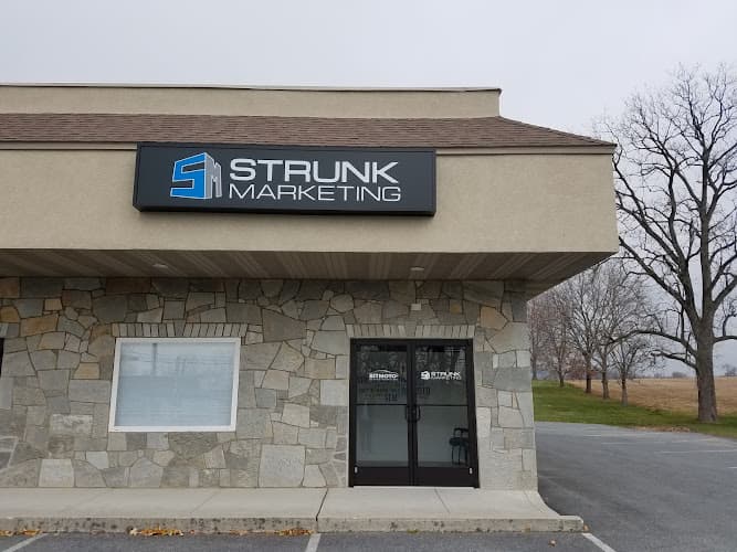 Strunk Media Group logo
