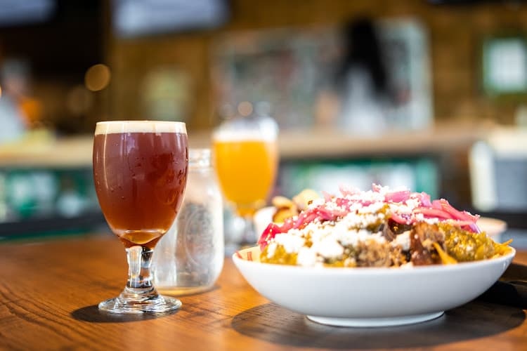 Saucony Creek Brewing Company + Gastropub Logo