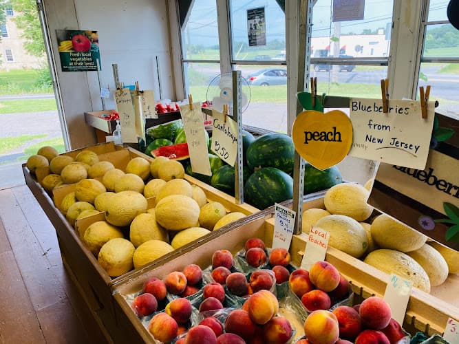 Martin's Produce logo