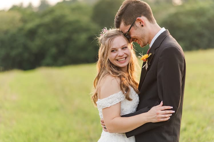 Meghan Luckenbill Photography logo
