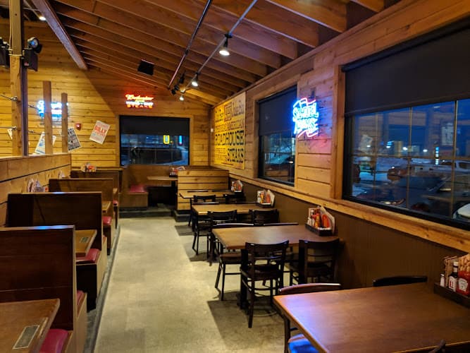Logan's Roadhouse logo