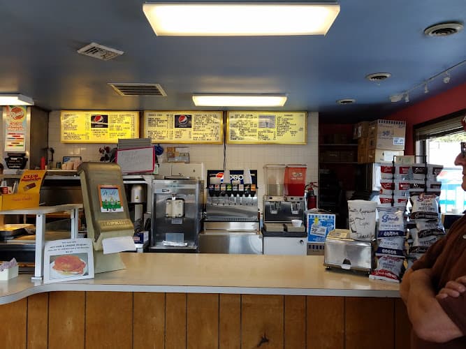 Kwik Shoppe Drive In logo