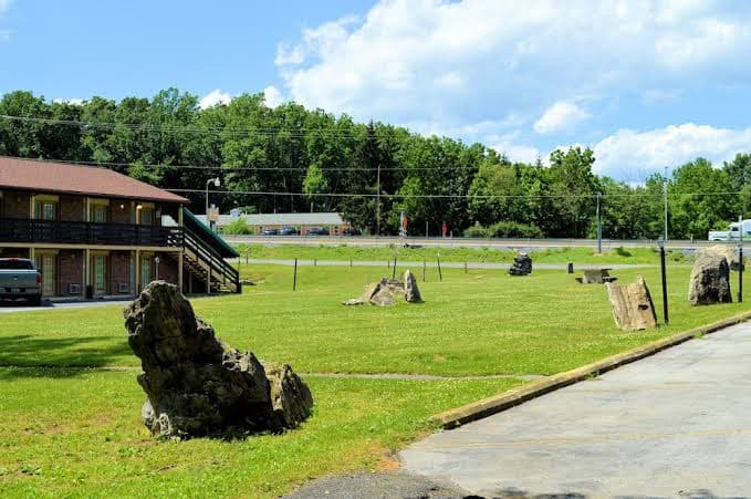 Motel 6 Shartlesville, PA