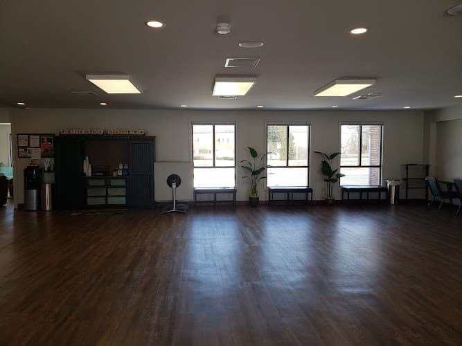 23 Meadowbrook Center logo