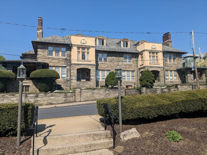 Stone House Bed & Breakfast logo