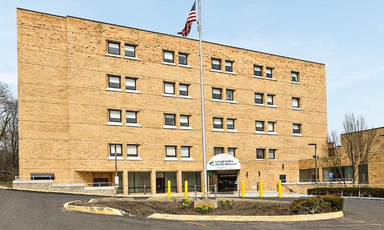 Lehigh Valley Hospital–Schuylkill E. Norwegian Street logo